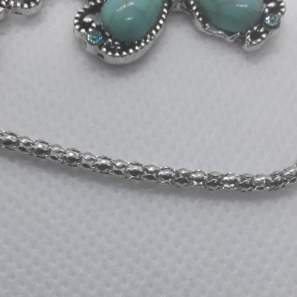 Gorgeous Turquoise Butterfly Necklace and Earring Set - Picture 4 of 5